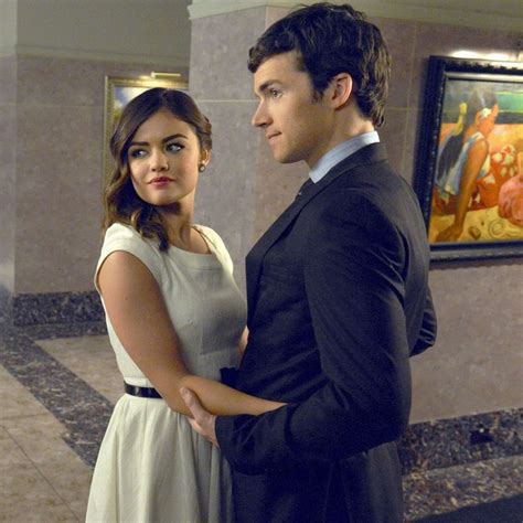 pretty little liars ezra and aria dating in real life